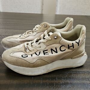 Givenchy Beige Low-Top Logo Sneakers